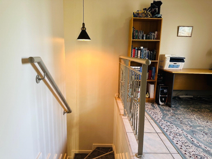 To Let 3 Bedroom Property for Rent in Rosendal Western Cape